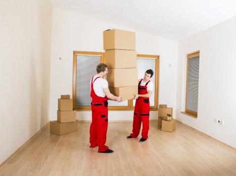 Local office removals support for commercial customers in Roehampton